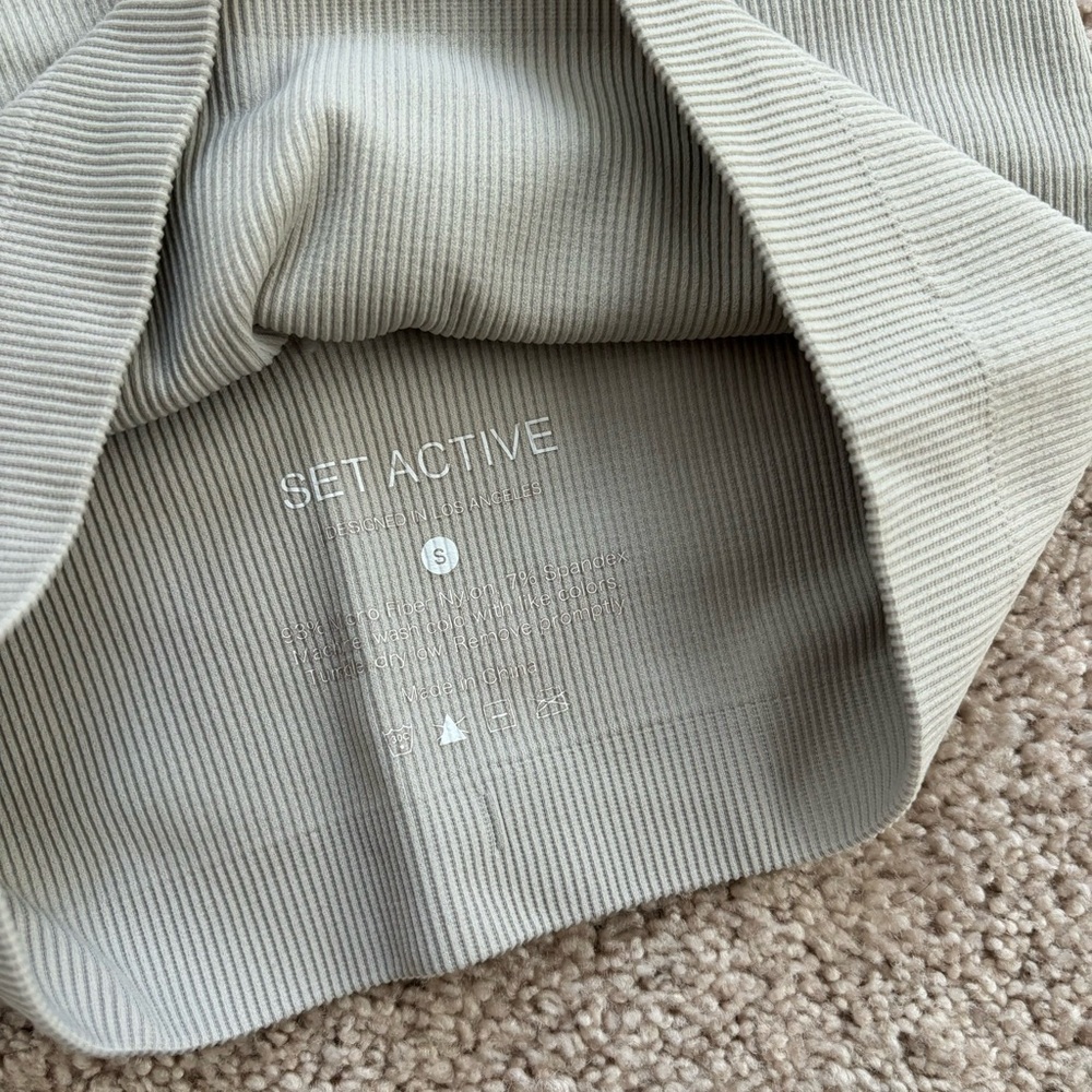 SET ACTIVE Bra - Picture 3 of 3